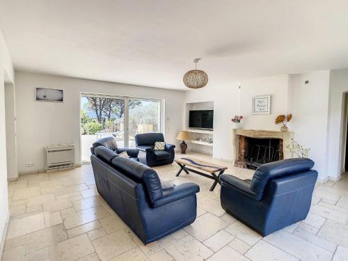 Villa Rental With Swimming Pool In Sainte-maxime