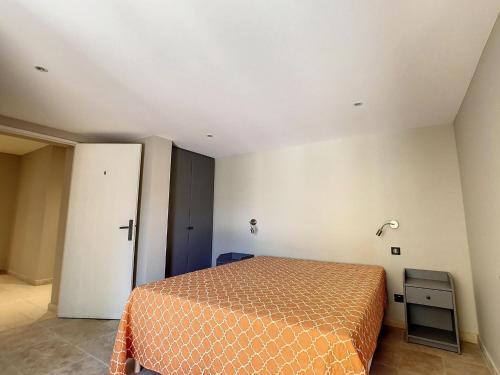 Villa Rental With Swimming Pool In Sainte-maxime