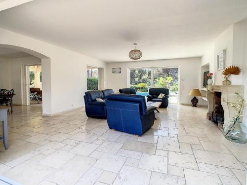 Villa Rental With Swimming Pool In Sainte-maxime