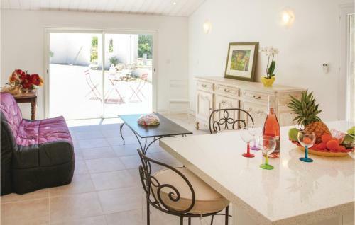 One-bedroom Holiday Home In St. Gervais