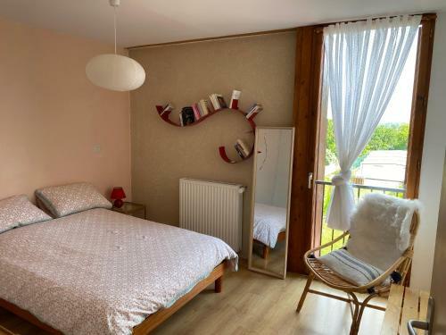 Grange R�nov�e Avec Piscine - Vue Montagne