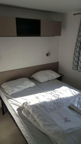 MH 150 Cendrillon Camping Bois Dormant 4 � 6 Pers