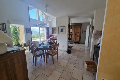 La Villa � St-martin-d'uriage #dn