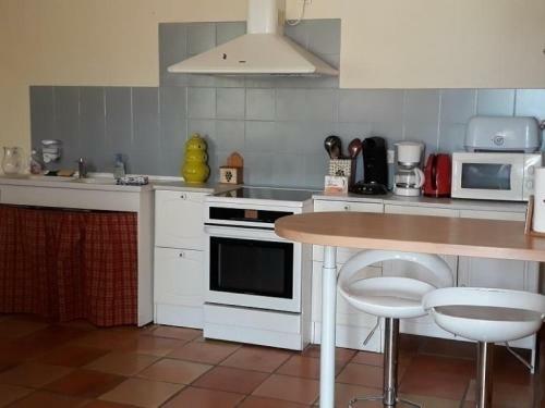 G�te Saint-savin, 4 Pi�ces, 6 Personnes - Fr-1-440-55
