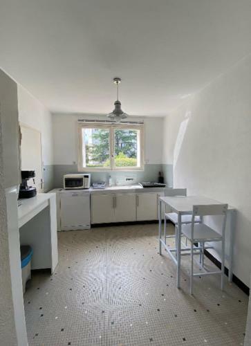 Apartamento Bright T2 With Balcony In A Paisible Area