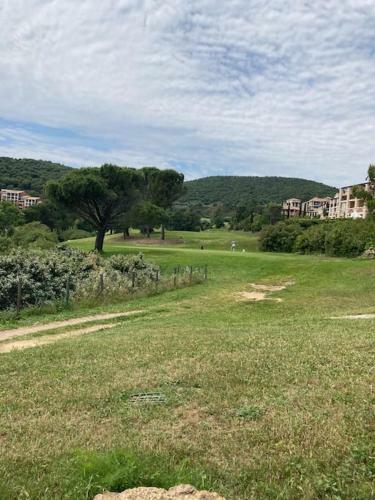 Apartamento Studio Cabine Village Cap Esterel Avec Wifi