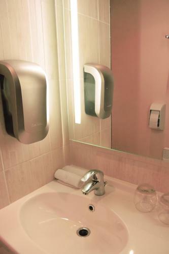 Hotel Brit H�tel Confort - La Tour Blanche