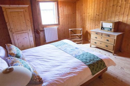 Chalet Familial Authentique Avec Jardin/chemin�e