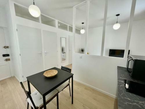 Apartamento Studio Enti�rement R�nov�, Situ� Au C?ur Du Quartier Haut