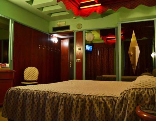 Hotel Motel 2