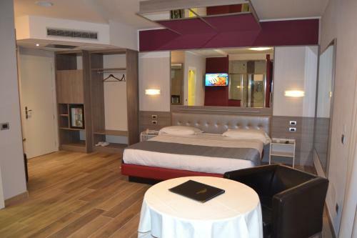Hotel Motel 2