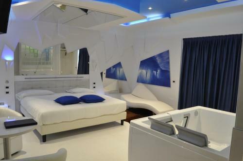 Hotel Motel 2