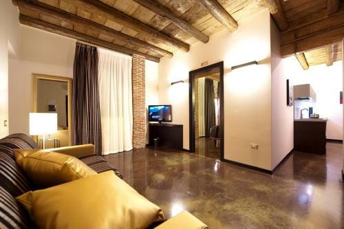 Villa Solaris Hotel & Residence