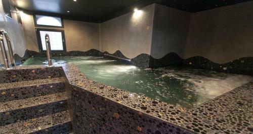 Villa Solaris Hotel & Residence