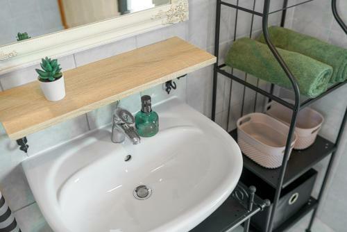 Hostal Frida Rooms And Apartments Vodice