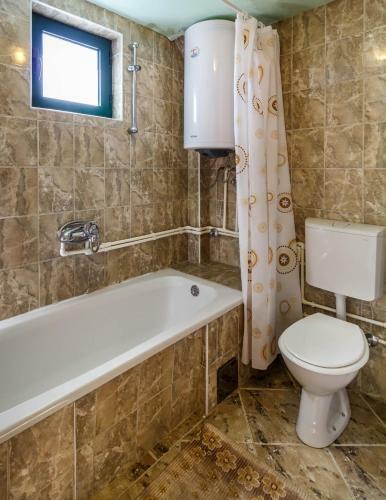 Hostal Guesthouse Wolf