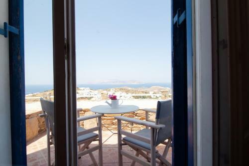 Wabi Luxury Suites & Maisonettes Ios