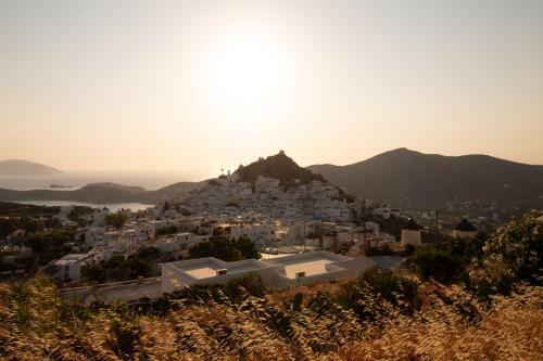 Wabi Luxury Suites & Maisonettes Ios