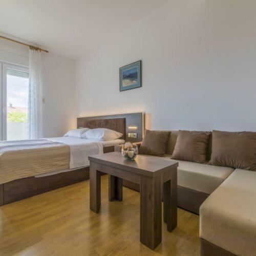 Apartmani S Dvije Sobe 4 Osobe