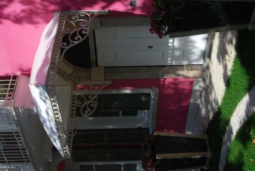 Hostal Mal� Suites
