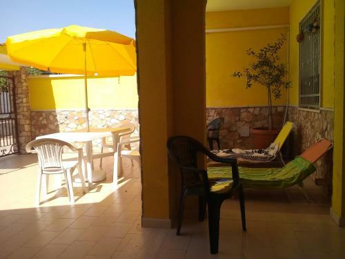 Hostal Locazione Turistica Torre Squillace