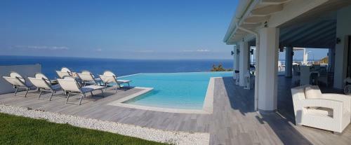 Hotel White Club Residence