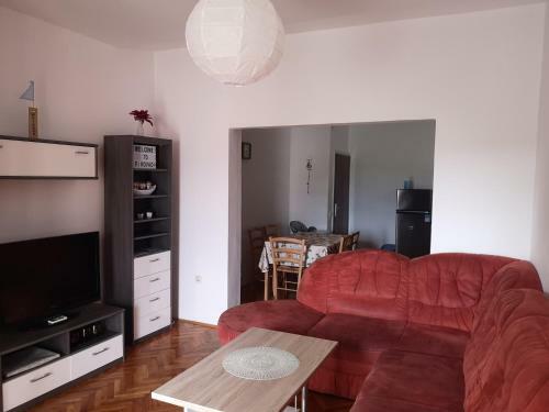 Apartmani Pirovac