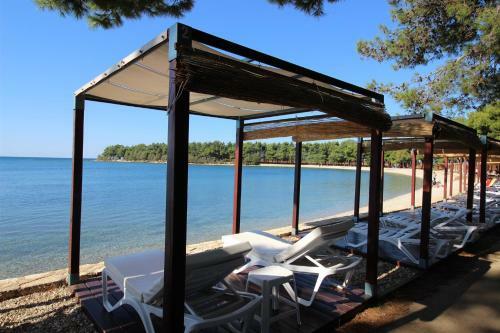 Apartamento Nela, 700 M From The Beach