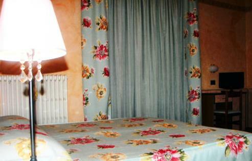 Hotel Albergo Sangril�