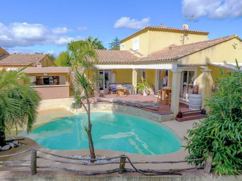 Holiday Home La Pin�de