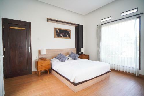 Omah Angkul Angkul Villa