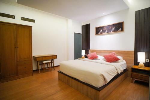 Omah Angkul Angkul Villa