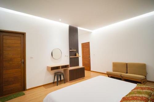 Omah Angkul Angkul Villa