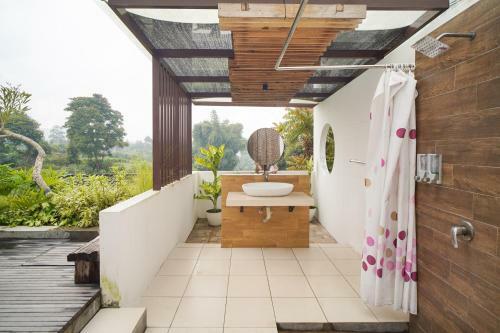 Omah Angkul Angkul Villa