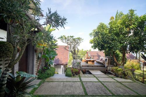 Omah Angkul Angkul Villa