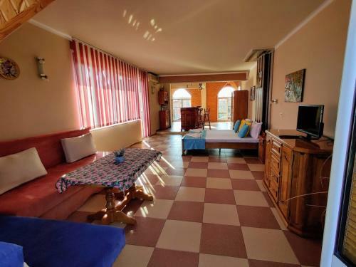 Hostal Art Villa Rozalia