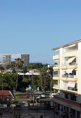 Apartamento Sun And Sea 5 Min, Piscine, Parking