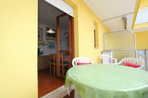 Apartamento Residence Valbella Con Piscina