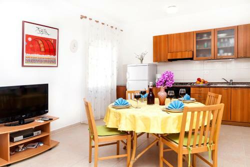 Apartments Zdravka