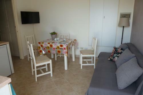 Cambre Apartments