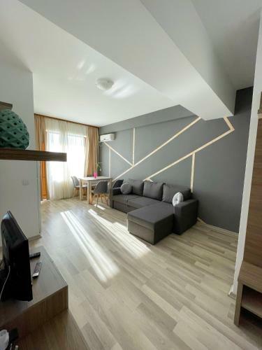 Summerland Beach Apartments