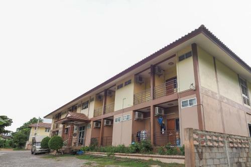 Hotel Oyo 75351 Na Jinthanakan