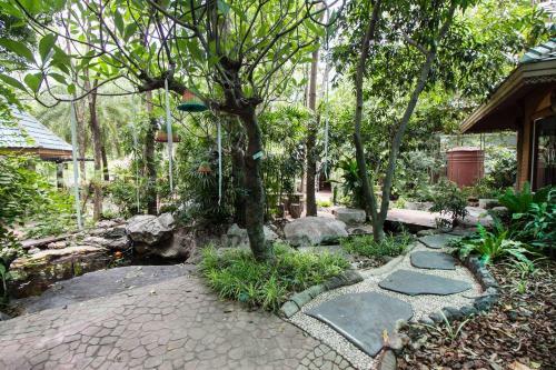 Hotel Oyo 987 Piyapruk Resort