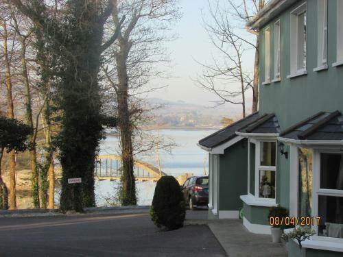 Hostal Watersedge Seaviews