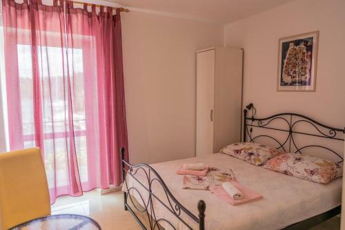 Hostal Guesthouse Kamarin