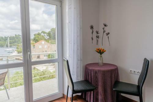 Hostal Guesthouse Kamarin