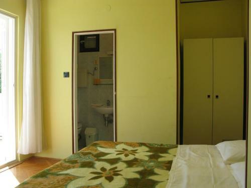 Hostal Apartments And Rooms Lan?a