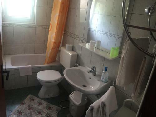 Hostal Apartments And Rooms Krstina