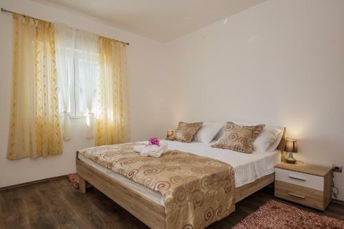 Apartments Rose - Ru?a