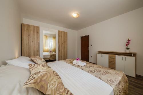 Apartments Rose - Ru?a